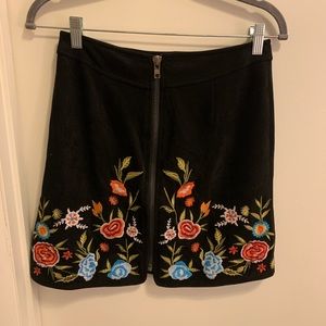 Sugar+Lips Black Suede Floral Skirt Size Small